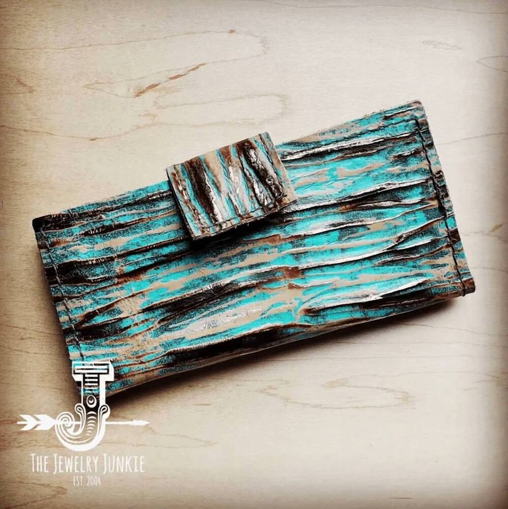 NEW JEWELRY JUNKIE women's embossed leather wallet in turquoise chateau